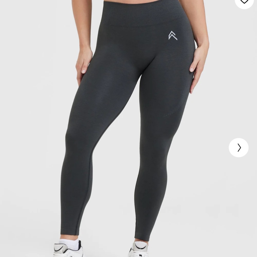 Classic 2.0 Seamless Leggings in Coal